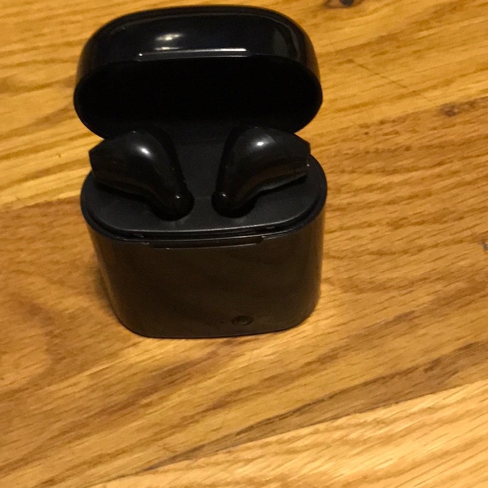 i 7s tws. Headphones